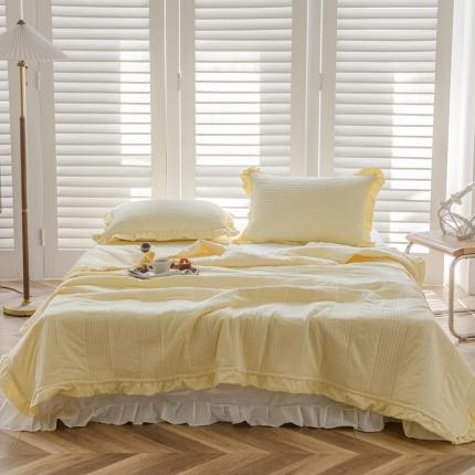 91家纺网 家纺一手货源 找家纺 六巷胡同 2022新款出口韩国款雪纺纱夏被棚拍图 奶黄