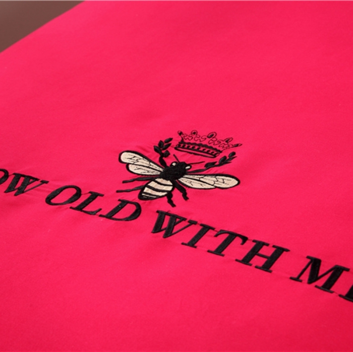 91家纺网 家纺一手货源 找家纺 乐逸家纺 2023新款亲肤款刺绣美容床罩 亲肤韩版刺绣款 玫红