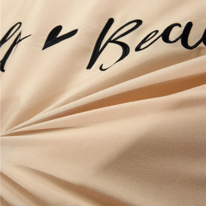 91家纺网 家纺一手货源 找家纺 乐逸家纺 2023新款亲肤款刺绣美容床罩 亲肤流苏花边刺绣款驼色