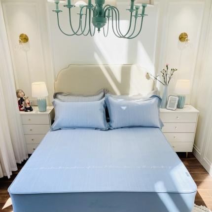 91家纺网 家纺一手货源 找家纺 本希家居 新款高端可水洗冰丝席提花床笠款 奥黛丽-天空蓝