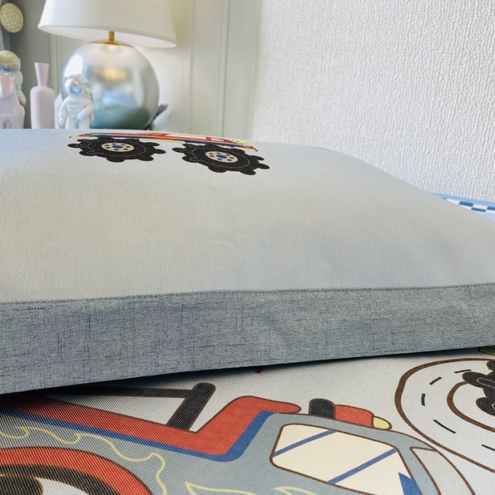 91家纺网 家纺一手货源 找家纺 本希家居 2021新款高端可水洗冰丝席数码印花 工程赛车