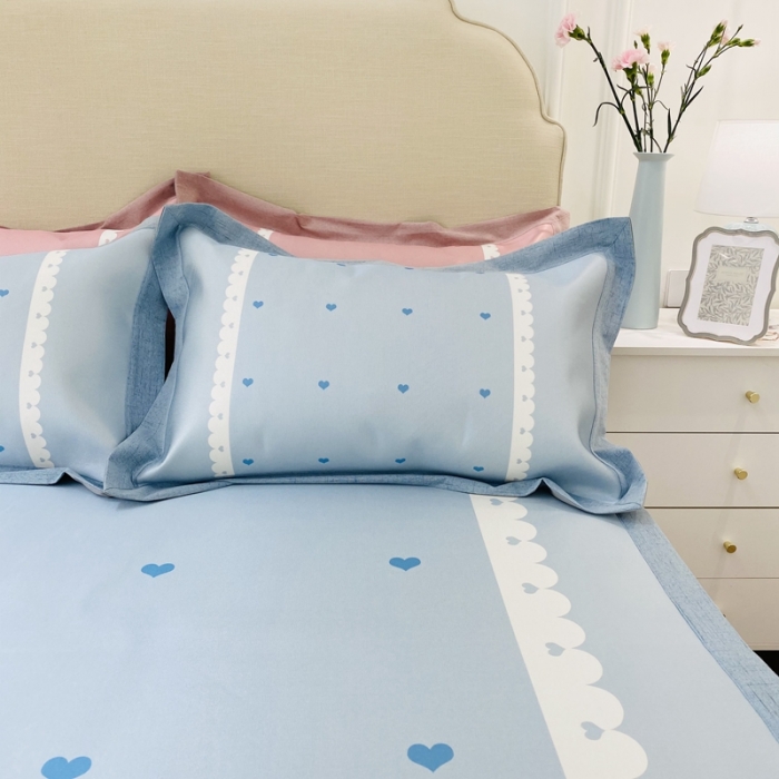 91家纺网 家纺一手货源 找家纺 本希家居 新款高端可水洗冰丝席数码印花 花边小爱心-蓝