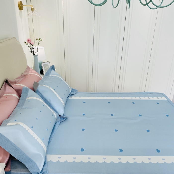 91家纺网 家纺一手货源 找家纺 本希家居 新款高端可水洗冰丝席数码印花 花边小爱心-蓝