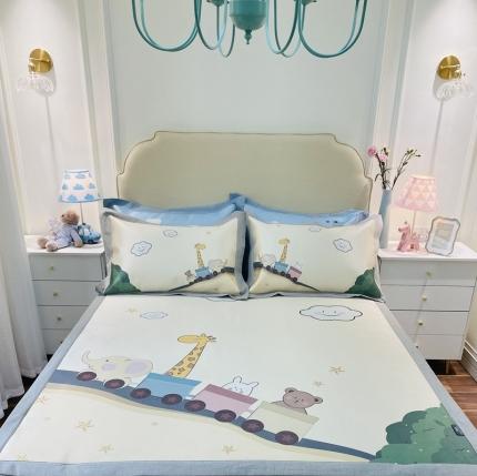 91家纺网 家纺一手货源 找家纺 本希家居 2021新款高端可水洗冰丝席数码印花 快乐小火车