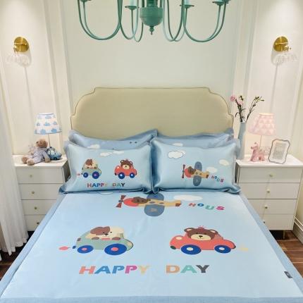 91家纺网 家纺一手货源 找家纺 本希家居 2021新款高端可水洗冰丝席数码印花 快乐小熊