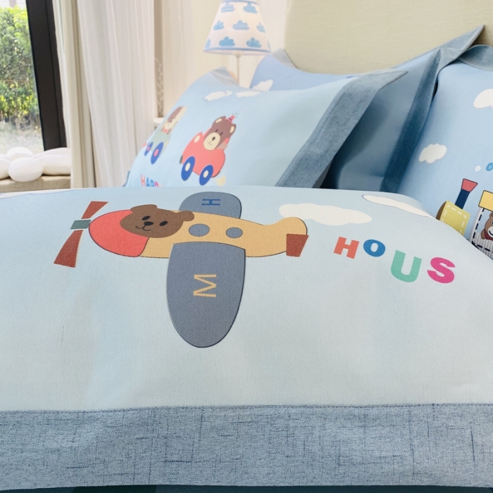 91家纺网 家纺一手货源 找家纺 本希家居 2021新款高端可水洗冰丝席数码印花 快乐小熊