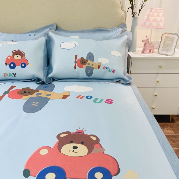 91家纺网 家纺一手货源 找家纺 本希家居 2021新款高端可水洗冰丝席数码印花 快乐小熊