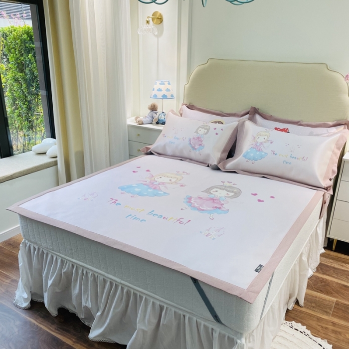 91家纺网 家纺一手货源 找家纺 本希家居 2021新款高端可水洗冰丝席数码印花 魔法女孩