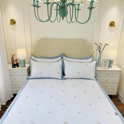 91家纺网 家纺一手货源 找家纺 本希家居 高端可水洗冰丝席花漾多色纬提花床席款小鸭子