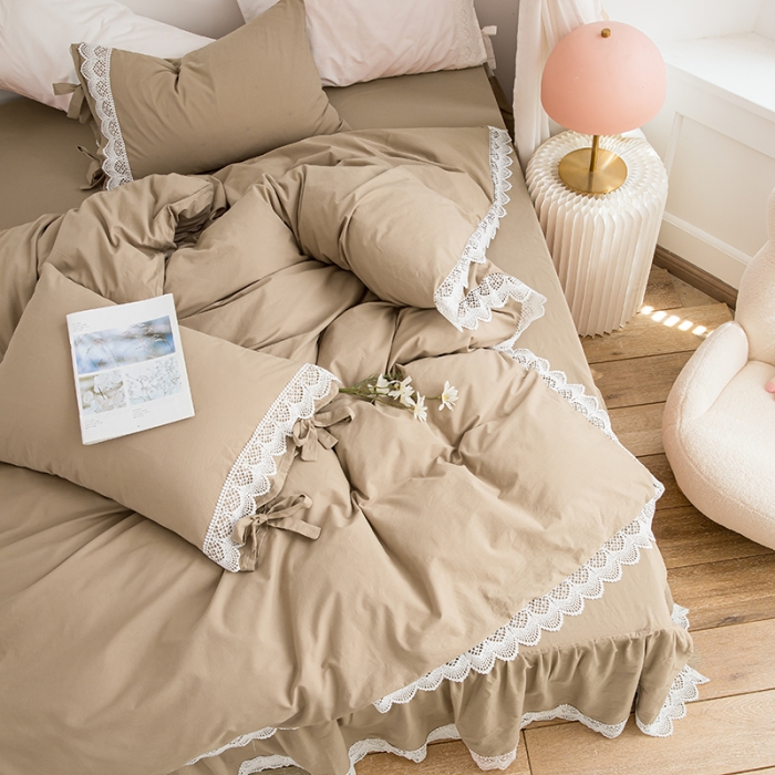 91家纺网 家纺一手货源 找家纺 淑女公社2021新全棉喷气13376镂空花边床裙四件套 梨花-卡其色
