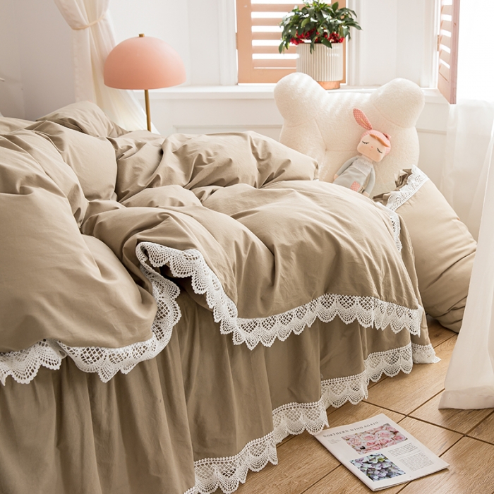 91家纺网 家纺一手货源 找家纺 淑女公社2021新全棉喷气13376镂空花边床裙四件套 梨花-卡其色