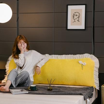 91家纺网 家纺一手货源 找家纺 一兰家纺 2021新款可可里西魔法绒花边床靠背 可可西里-明媚黄