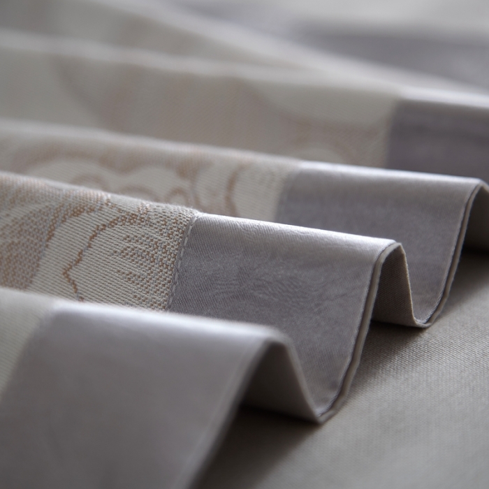 91家纺网 家纺一手货源 找家纺 威克凯丽 2023新款重磅七彩大提花纯竹纤维软凉席三件套莱奥