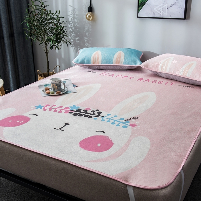 91家纺网 家纺一手货源 找家纺 印季 2021新款数码印花大版冰丝席 萌萌兔