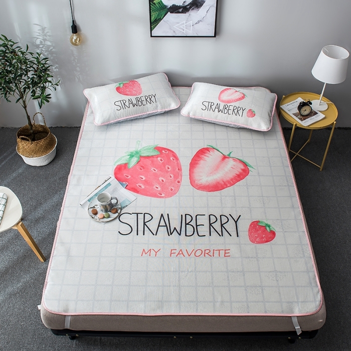 91家纺网 家纺一手货源 找家纺 印季 2021新款数码印花大版冰丝席 甜心草莓