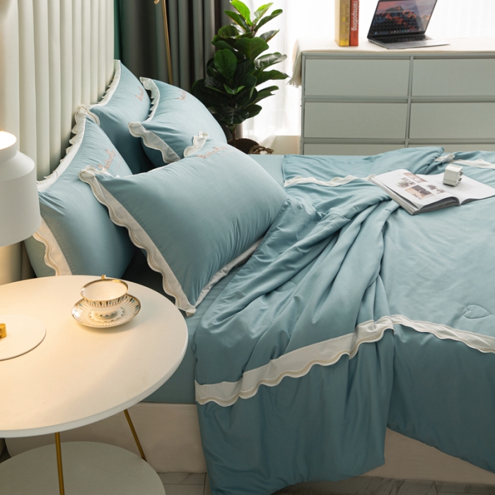 91家纺网 家纺一手货源 找家纺 安妮家居  2021新款法式仙女风水洗刺绣夏被四件套 宾利蓝