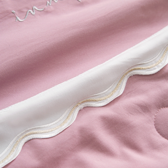 91家纺网 家纺一手货源 找家纺 安妮家居  2021新款法式仙女风水洗刺绣夏被四件套 豆沙