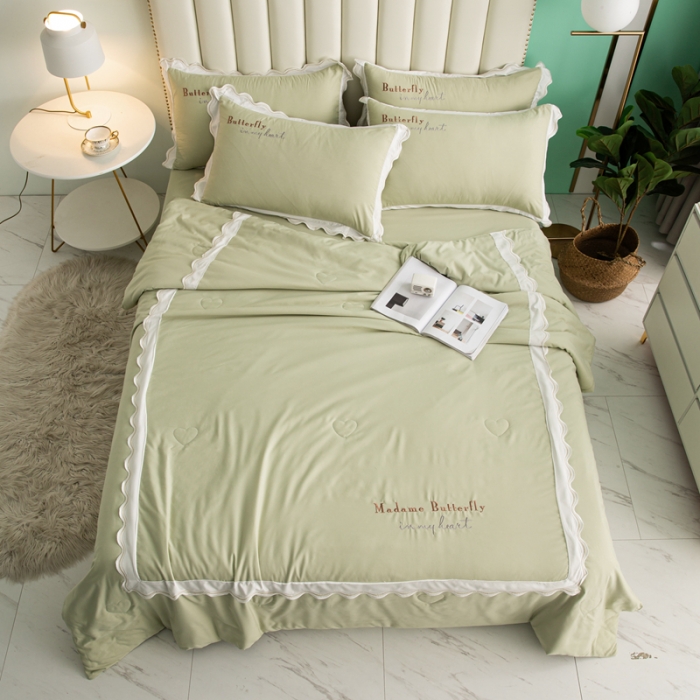 91家纺网 家纺一手货源 找家纺 安妮家居  2021新款法式仙女风水洗刺绣夏被四件套 清新绿