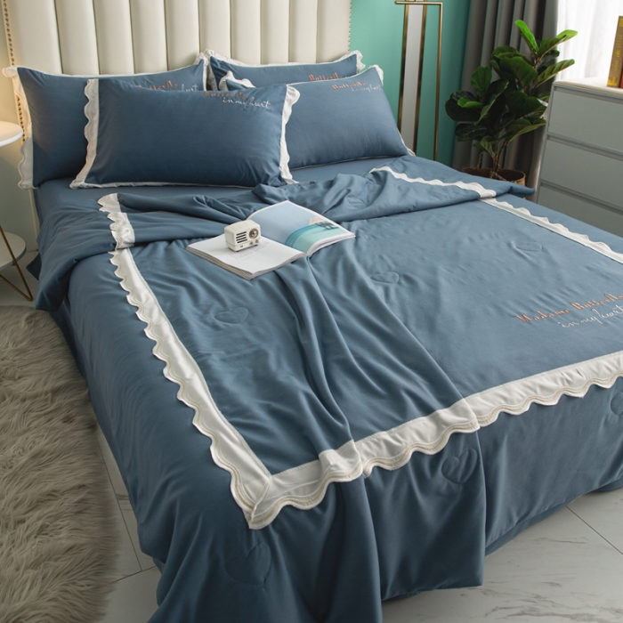 91家纺网 家纺一手货源 找家纺 安妮家居  2021新款法式仙女风水洗刺绣夏被四件套 星空蓝