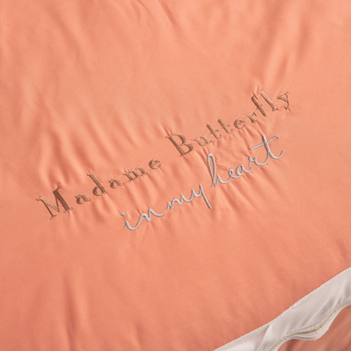 91家纺网 家纺一手货源 找家纺 安妮家居  2021新款法式仙女风水洗刺绣夏被四件套 优雅橙