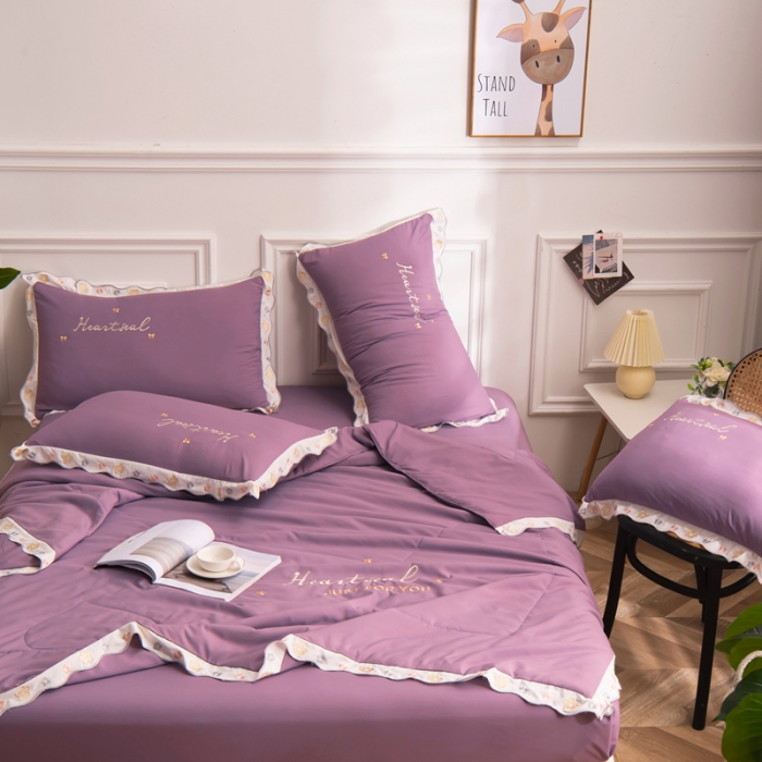 91家纺网 家纺一手货源 找家纺 安妮家居 2021新款泫雅风水洗刺绣夏被四件套 优雅紫