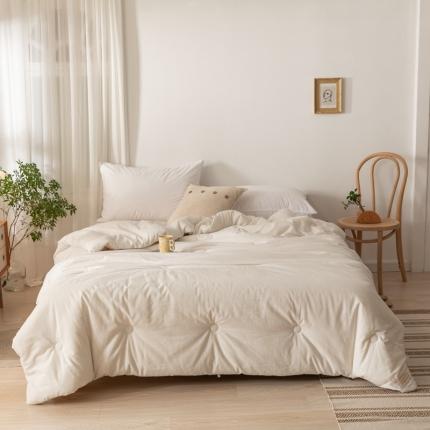 91家纺网 家纺一手货源 找家纺 简煦2025新款水洗棉10%大豆被系列棉刺字大豆被-白色细条