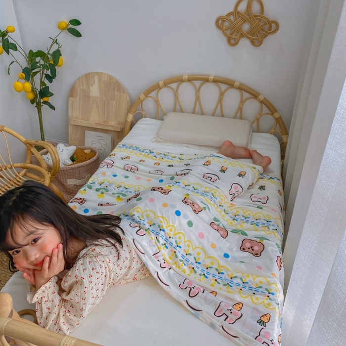 91家纺网 家纺一手货源 找家纺 星期八 2021新款凉感毯 兔宝宝