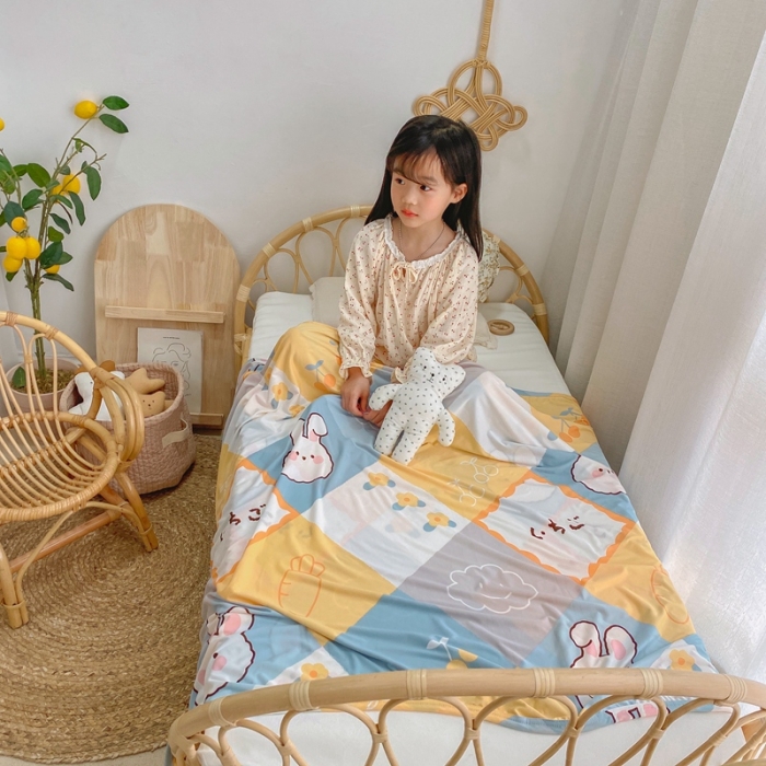 91家纺网 家纺一手货源 找家纺 星期八 2021新款凉感毯 兔子屋