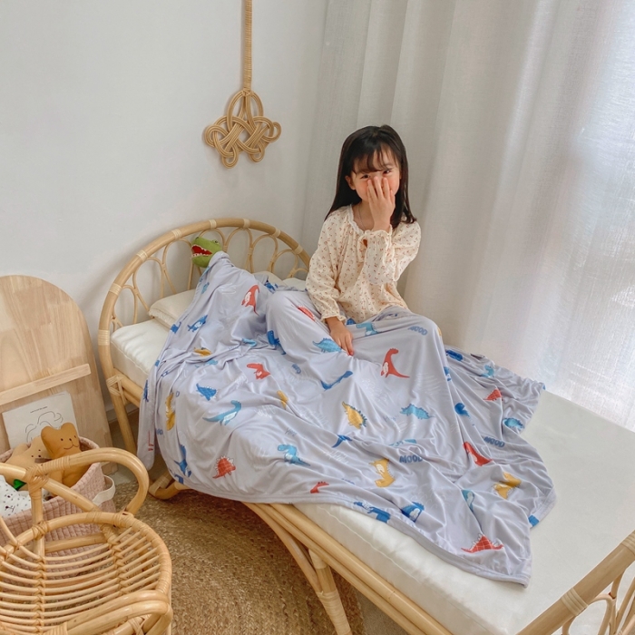 91家纺网 家纺一手货源 找家纺 星期八 2021新款凉感毯 小恐龙