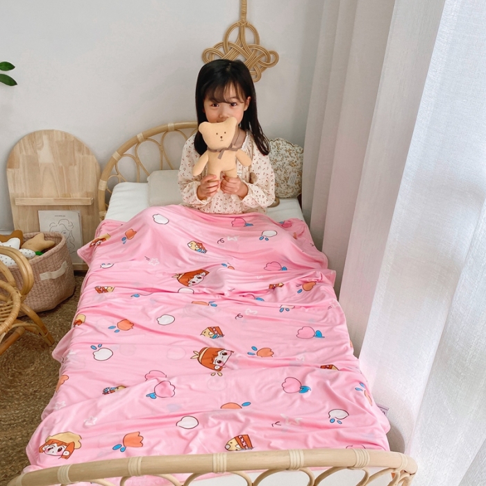 91家纺网 家纺一手货源 找家纺 星期八 2021新款凉感毯 小女孩