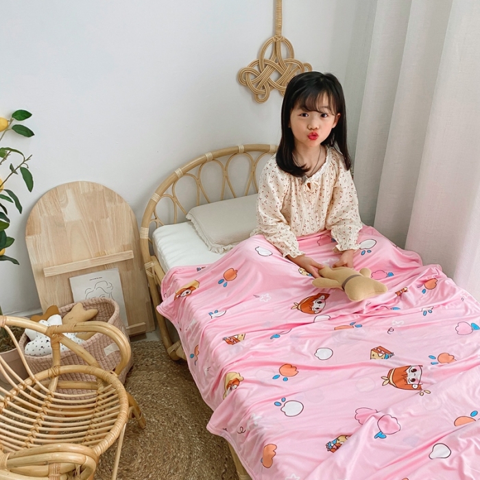 91家纺网 家纺一手货源 找家纺 星期八 2021新款凉感毯 小女孩