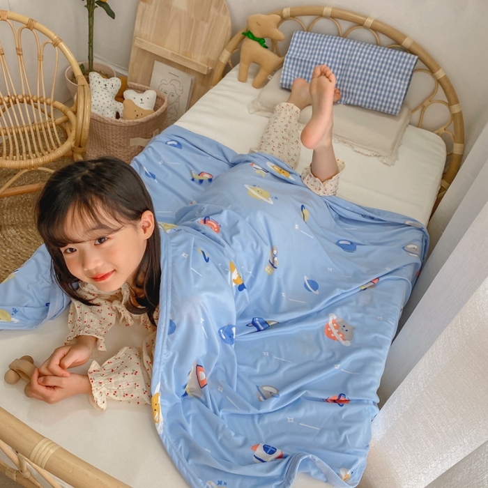 91家纺网 家纺一手货源 找家纺 星期八 2021新款凉感毯 星球蓝