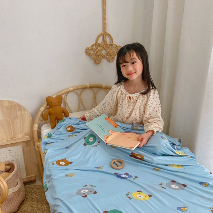 91家纺网 家纺一手货源 找家纺 星期八 2021新款凉感毯 熊宝宝