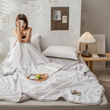 91家纺网 家纺一手货源 找家纺 塔塔 2025新款华夫格轻奢肌肤夏被 轻奢白