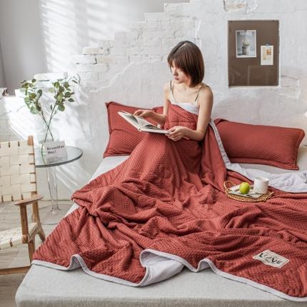 91家纺网 家纺一手货源 找家纺 塔塔 2025新款华夫格轻奢肌肤夏被 轻奢红