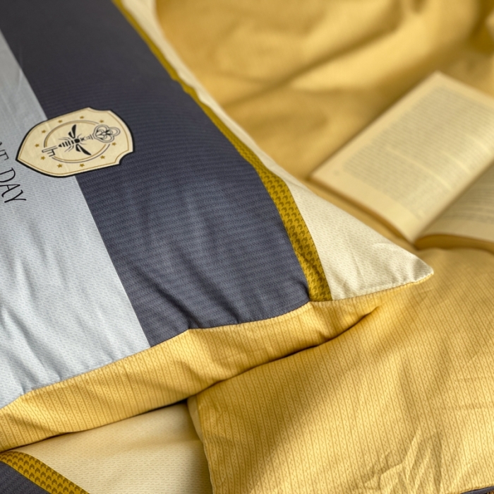 91家纺网 家纺一手货源 找家纺 时年家纺 2021新款全棉简约条格系列四件套 英伦