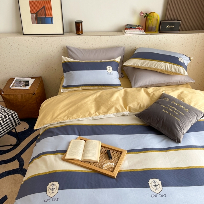 91家纺网 家纺一手货源 找家纺 时年家纺 2021新款全棉简约条格系列四件套 英伦