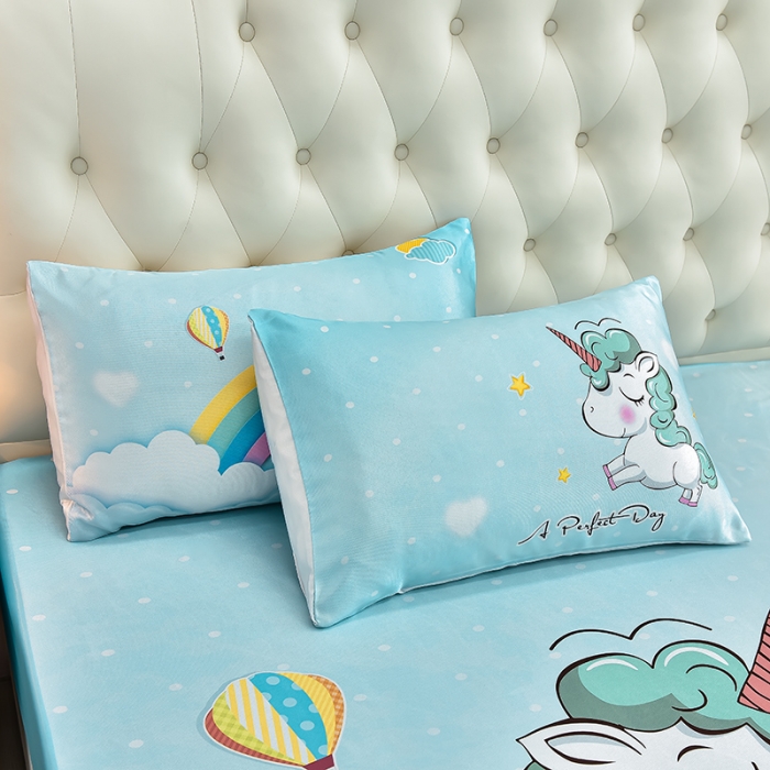 91家纺网 家纺一手货源 找家纺 同田 2023新款大版冰丝床笠凉席三件套空调软席 彩虹独角兽