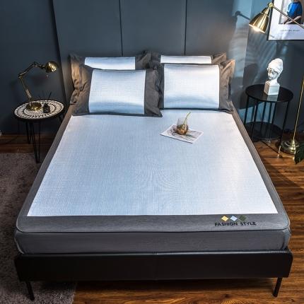 91家纺网 家纺一手货源 找家纺 全季家居 2021时尚款肌理纹床笠款冰丝凉席 绅士蓝