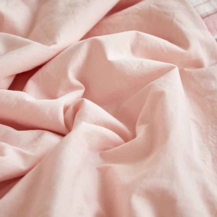 91家纺网 家纺一手货源 找家纺 202140支水洗棉拼边大豆纤维夏被四件套 桃粉