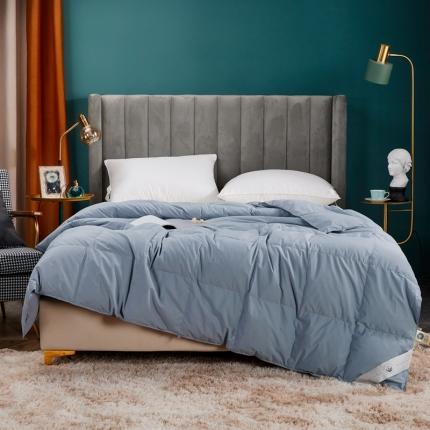 91家纺网 家纺一手货源 找家纺 太阳羽 2025新款90大朵白鸭绒被 蓝色