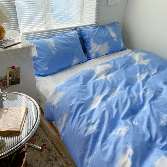 91家纺网 家纺一手货源 找家纺 2021新款简约风40s13372全棉喷气四件套 蓝天白云