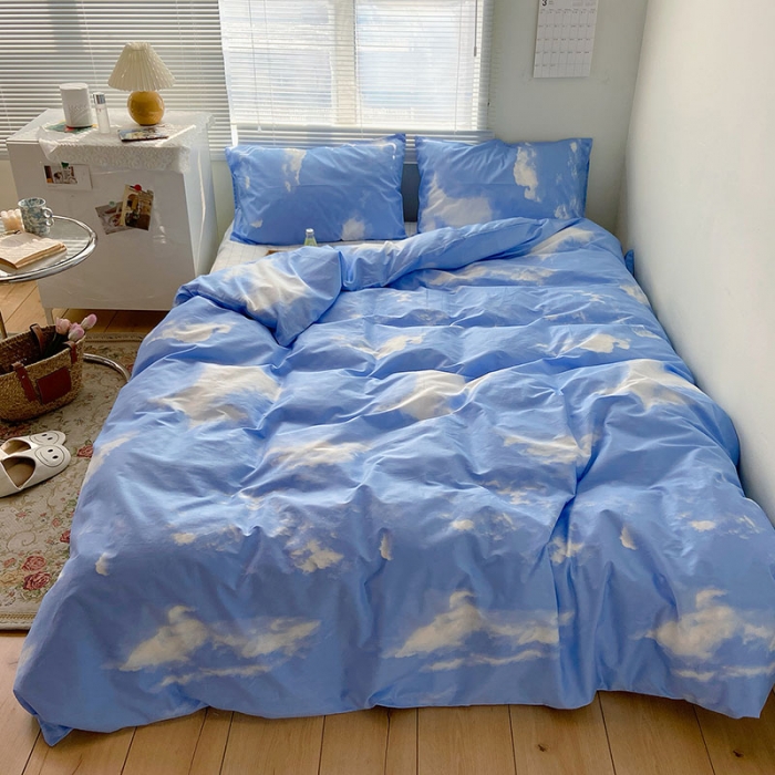 91家纺网 家纺一手货源 找家纺 2021新款简约风40s13372全棉喷气四件套 蓝天白云