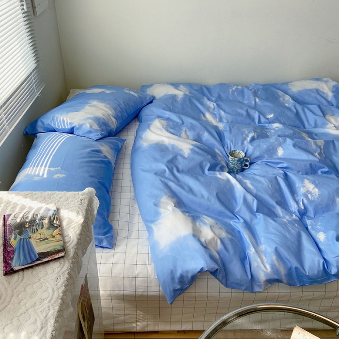 91家纺网 家纺一手货源 找家纺 2021新款简约风40s13372全棉喷气四件套 蓝天白云