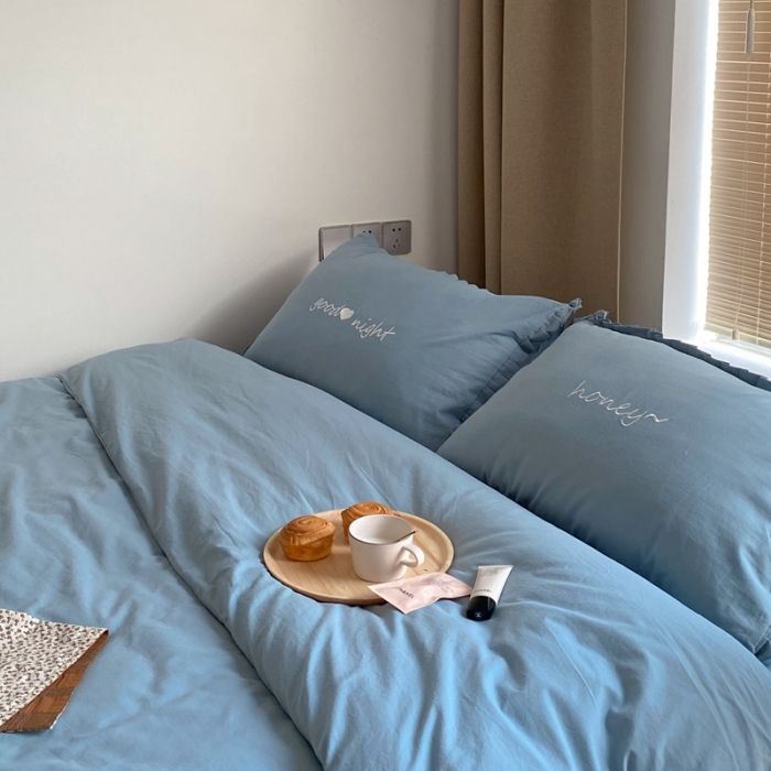 91家纺网 家纺一手货源 找家纺 六巷胡同 2021新款ins风水洗棉木耳边系列 ins冰蓝