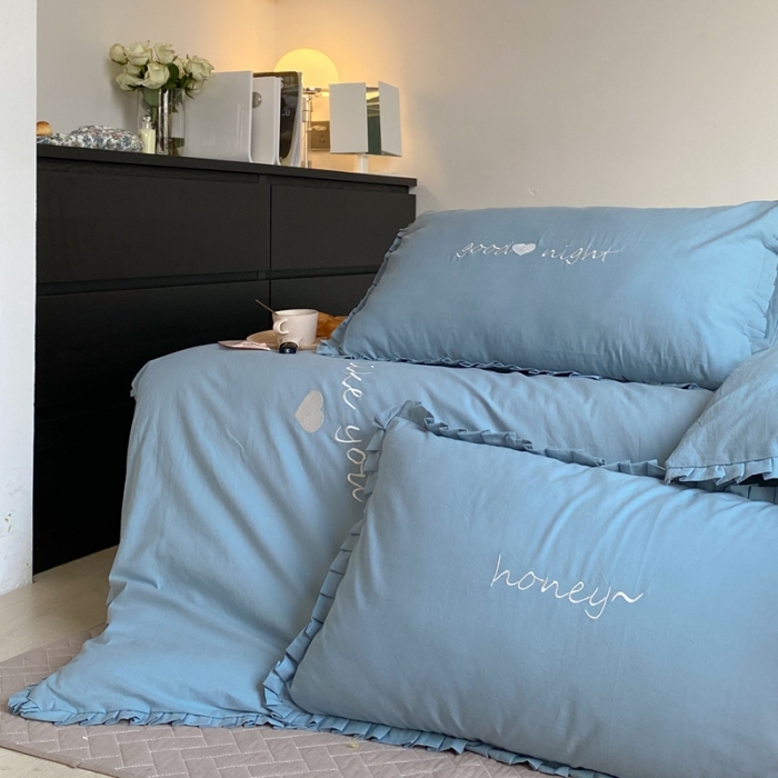 91家纺网 家纺一手货源 找家纺 六巷胡同 2021新款ins风水洗棉木耳边系列 ins冰蓝