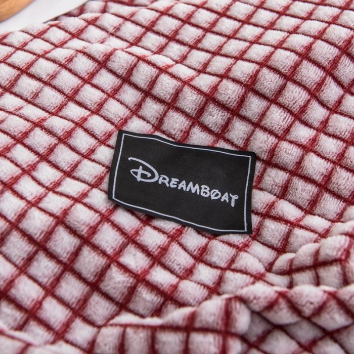 91家纺网 家纺一手货源 找家纺 金来家纺 牛奶绒魔法绒法莱绒雪花绒毛毯 剪花绒毛毯 山楂红