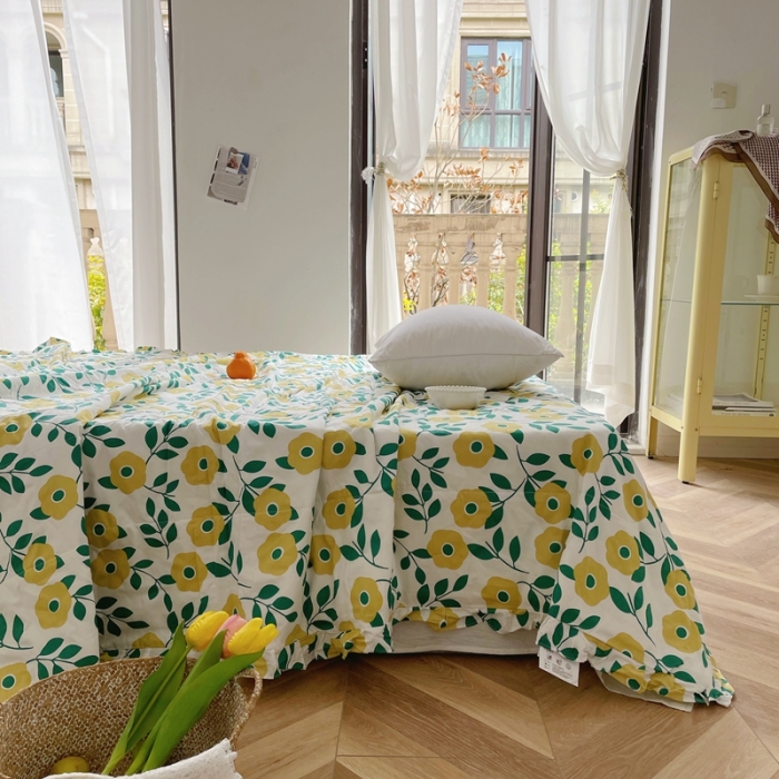 91家纺网 家纺一手货源 找家纺 星期八 2021新款田园风奶油花边大豆夏被 春色满园