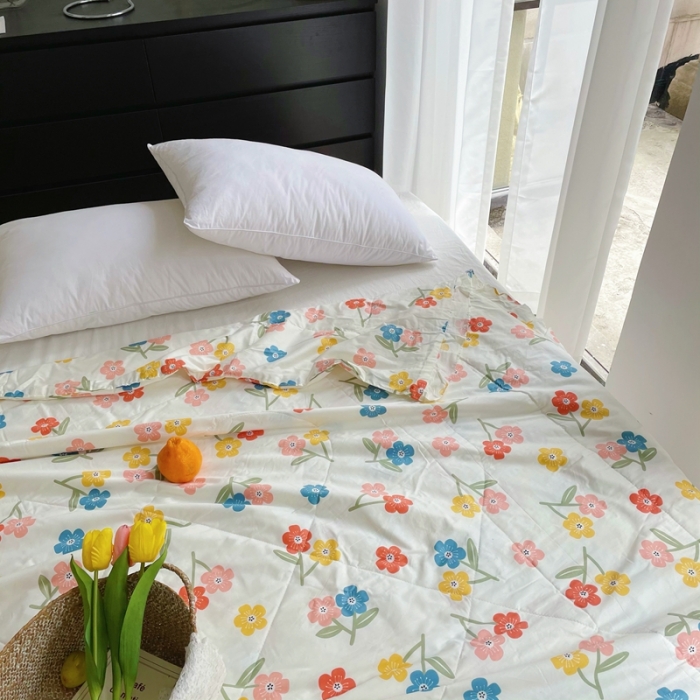 91家纺网 家纺一手货源 找家纺 星期八 2021新款田园风奶油花边大豆夏被 奶油花