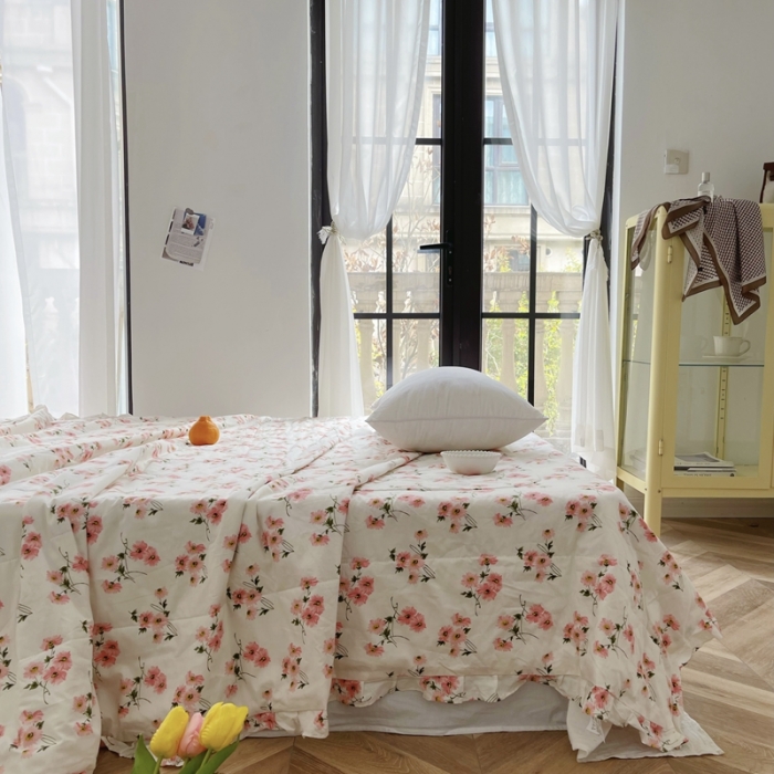 91家纺网 家纺一手货源 找家纺 星期八 2021新款田园风奶油花边大豆夏被 樱花
